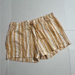 EUC XL Old Navy High Waist Striped Shorts